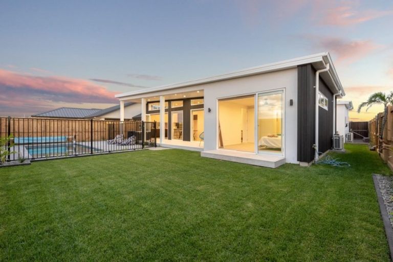 Photo of property in 41 Montiicola Drive, Papamoa Beach, Papamoa, 3118