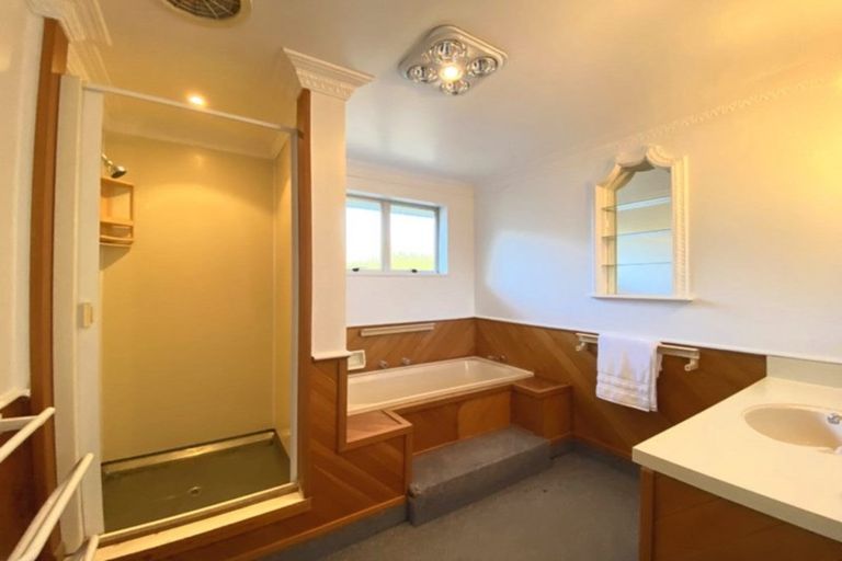 Photo of property in 55 Kinmont Crescent, Kinmont Park, Mosgiel, 9024