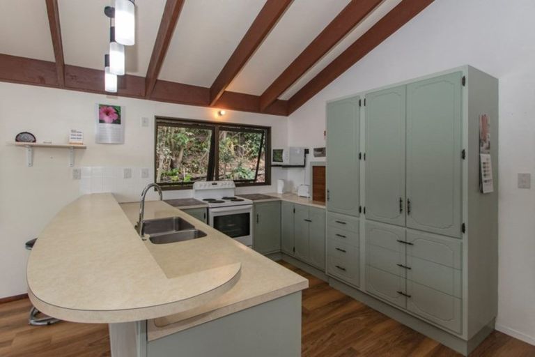 Photo of property in 27 Burns Road, Hospital Hill, Napier, 4110