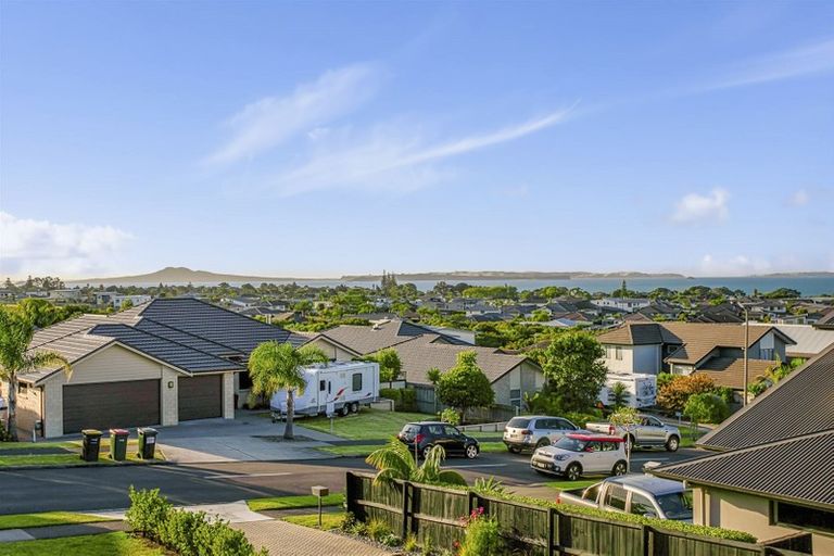 Photo of property in 37 Liberty Crescent, Beachlands, Auckland, 2018