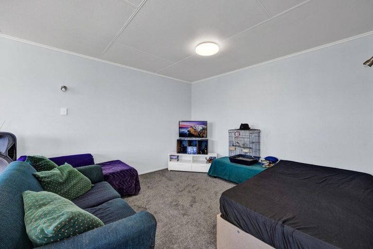 Photo of property in 62 Crownhill Street, Spotswood, New Plymouth, 4310