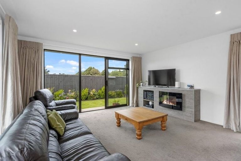 Photo of property in 5 Leyland Lane, Halswell, Christchurch, 8025