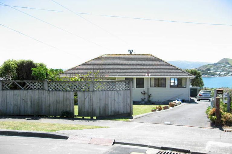 Photo of property in 106 Tireti Road, Titahi Bay, Porirua, 5022