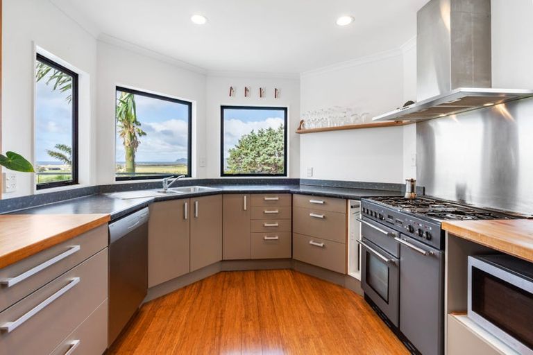 Photo of property in 398 Cove Road, Waipu, 0582