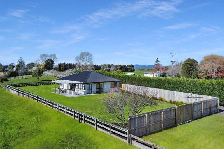 Photo of property in 42 Moore Road, Thornton, Whakatane, 3194