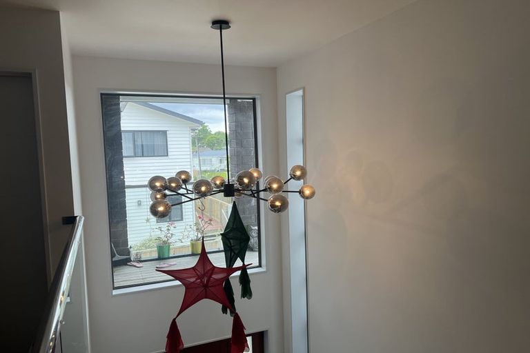 Photo of property in 9a Alan Avenue, Henderson, Auckland, 0610