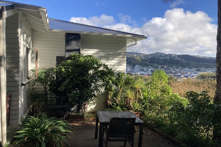 Photo of property in 11 Balmoral Terrace, Newtown, Wellington, 6021
