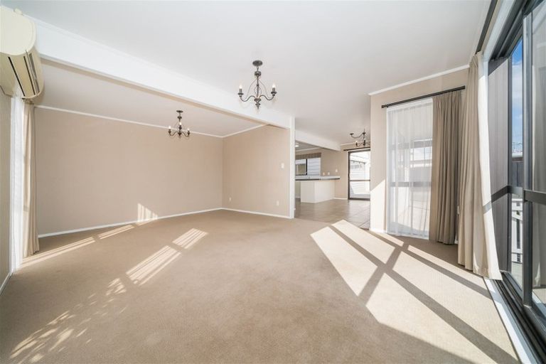 Photo of property in 9 Bruce Place, Highbury, Palmerston North, 4412