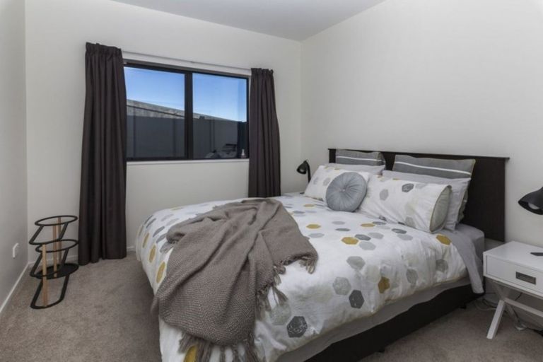 Photo of property in 166 Penruddock Rise, Westmorland, Christchurch, 8025