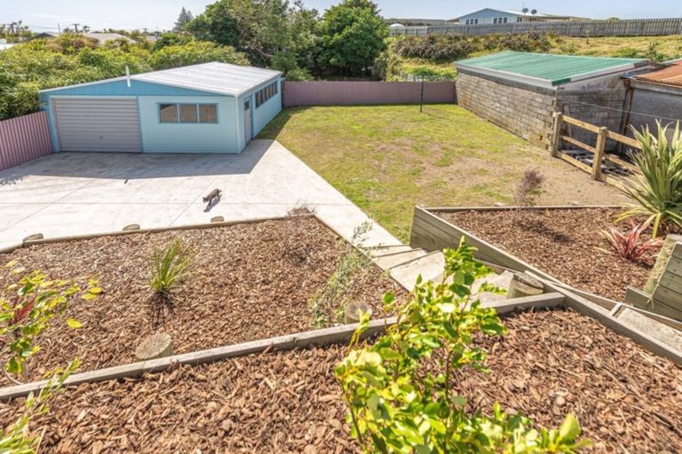 Photo of property in 29 Karewa Street, Castlecliff, Whanganui, 4501