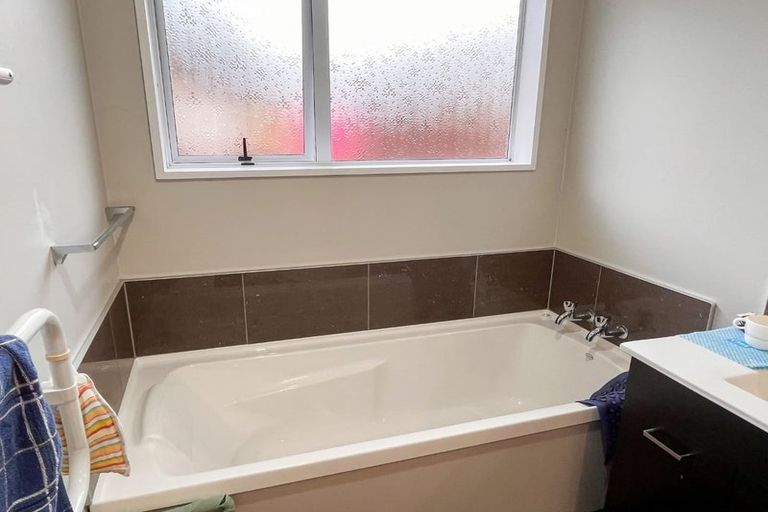 Photo of property in 5a Westgrove Avenue, Avonhead, Christchurch, 8042