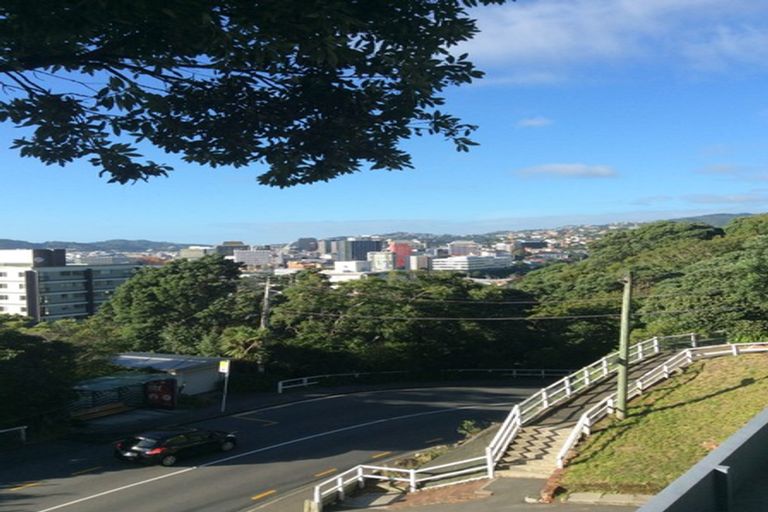 Photo of property in 5 Grosvenor Terrace, Wadestown, Wellington, 6012