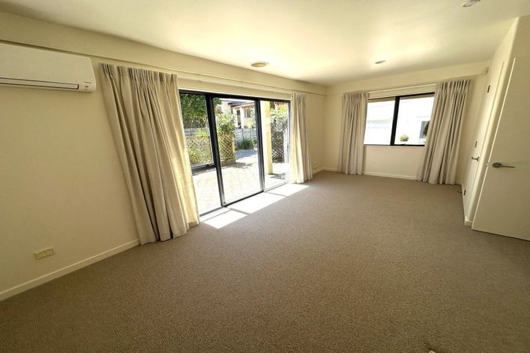 Photo of property in 71a Oceanview Road, Mount Maunganui, 3116