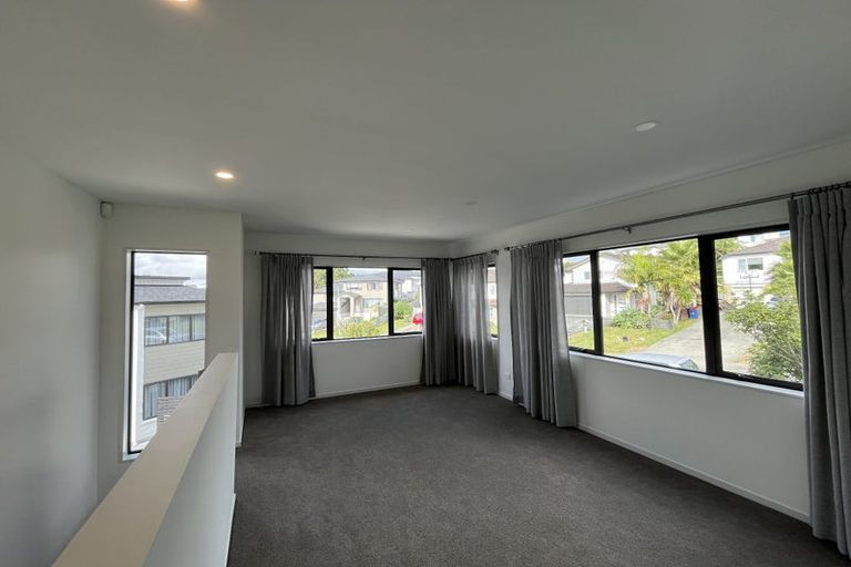 Photo of property in 10a Mantra Road, Massey, Auckland, 0614