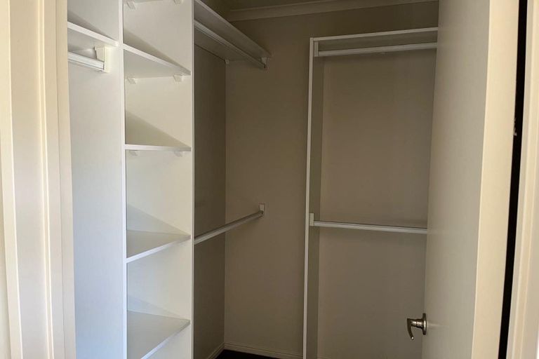 Photo of property in 18 Bellshill Close, Wattle Downs, Auckland, 2103