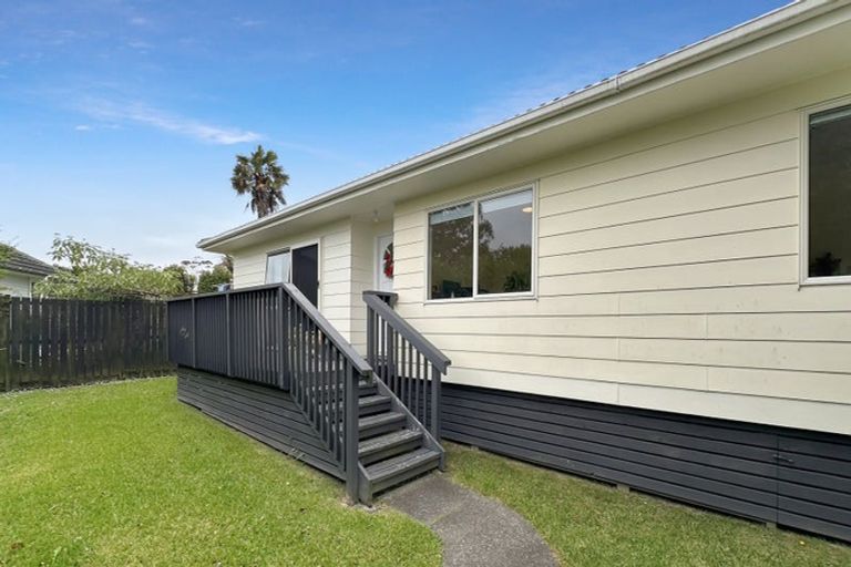 Photo of property in 1/49 Strid Road, Te Atatu South, Auckland, 0610