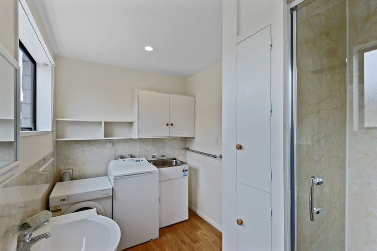 Photo of property in 21a Juniper Place, Burnside, Christchurch, 8053