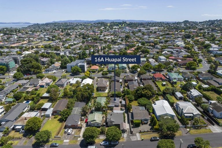 Photo of property in 16a Huapai Street, Onehunga, Auckland, 1061