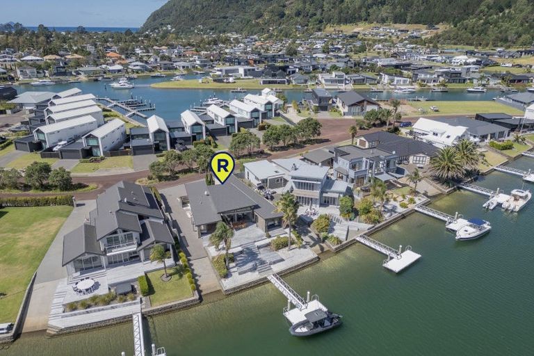 Photo of property in 115 Motu Hei, Pauanui, Hikuai, 3579