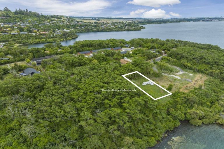 Photo of property in 59 Parawera Drive, Acacia Bay, Taupo, 3330