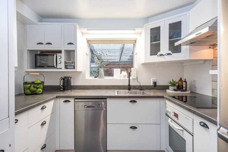 Photo of property in 3a Mclellan Place, Ilam, Christchurch, 8041