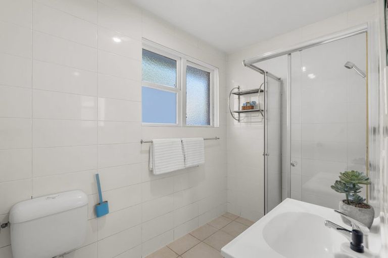 Photo of property in 5 Sealy Place, Bryndwr, Christchurch, 8053