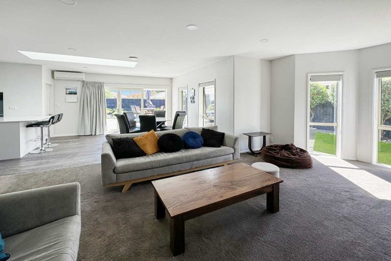 Photo of property in 14 Elmslie Grove, Halswell, Christchurch, 8025