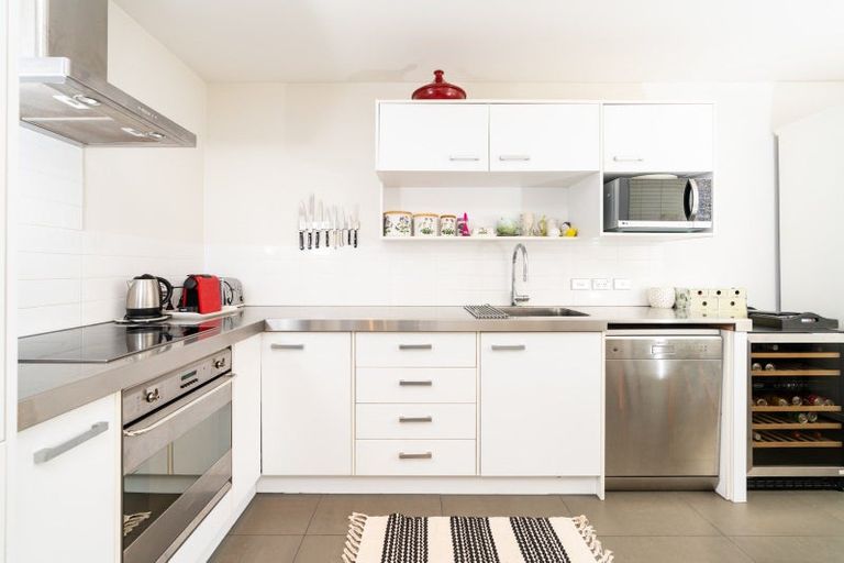 Photo of property in The Altair, 38/120 Rintoul Street, Newtown, Wellington, 6021