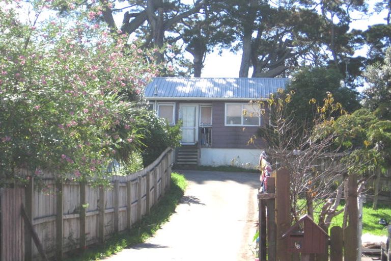 Photo of property in 16 Applewood Drive, Henderson, Auckland, 0612