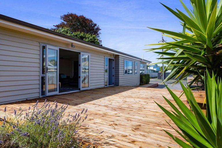 Photo of property in 90 Reid Avenue, Hawera, 4610