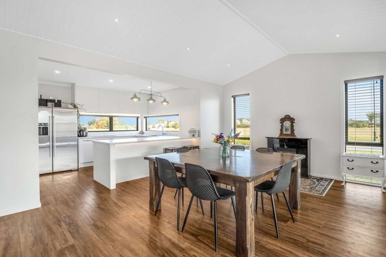 Photo of property in 10 Mills Road, Marshland, Christchurch, 8051