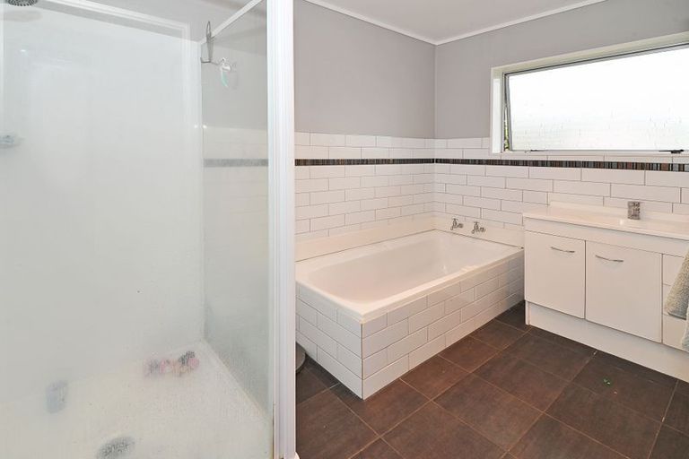 Photo of property in 23b Onslow Road, Papakura, 2110