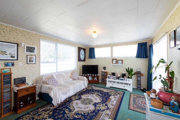 Photo of property in 2/27 Ranfurly Street, Tamatea, Napier, 4112