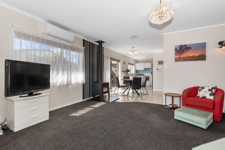 Photo of property in 12a Simons Street, Kensington, Whangarei, 0112