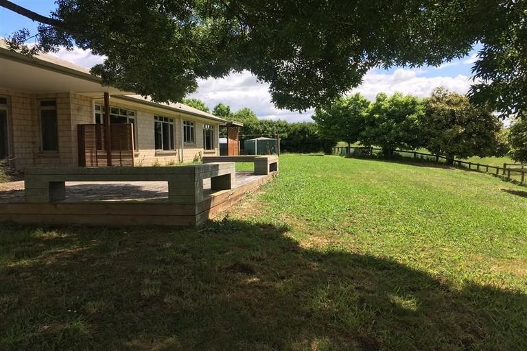 Photo of property in 235 Jesmond Road, Karaka, Drury, 2578