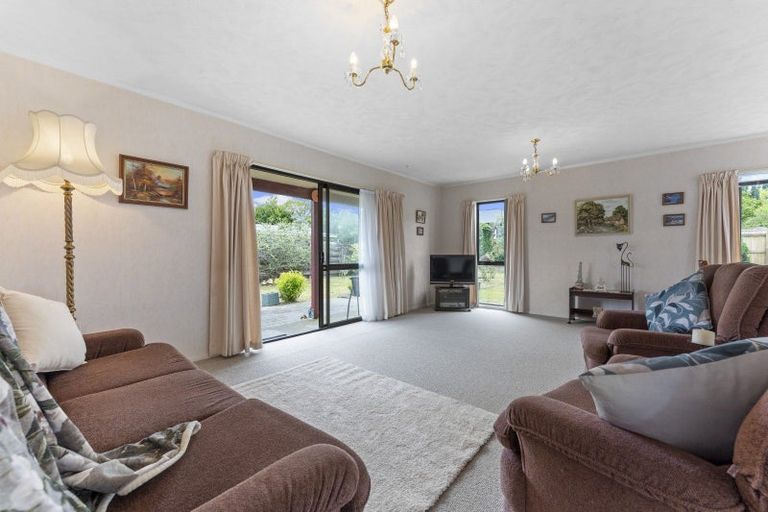 Photo of property in 11 Ferndale Place, Feilding, 4702