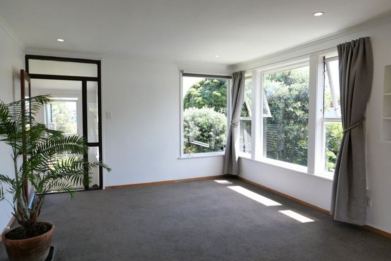 Photo of property in 48 Rutherford Drive, Waikanae Beach, Waikanae, 5036