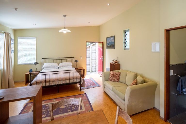 Photo of property in 25 Tennis Court Road, Raumati South, Paraparaumu, 5032