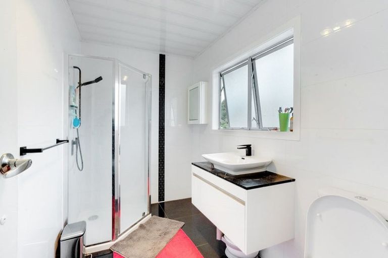 Photo of property in 2/14 Ririno Place, Manurewa, Auckland, 2102