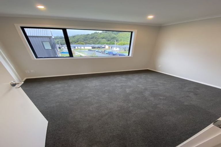 Photo of property in 78 Mawai Hakona Drive, Wallaceville, Upper Hutt, 5018