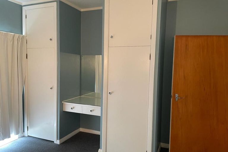 Photo of property in 45 Cambridge Terrace, Waiwhetu, Lower Hutt, 5010