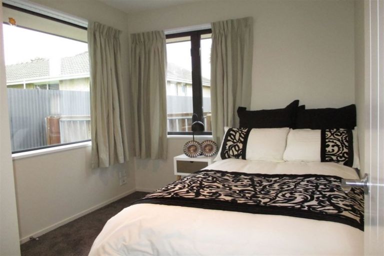 Photo of property in 10 Cris Lodge Courts, Hornby, Christchurch, 8042