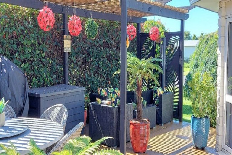 Photo of property in 19 Springbok Avenue, Whitianga, 3510