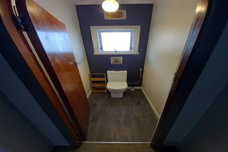 Photo of property in 27 Whaka Street, Maungaturoto, 0520