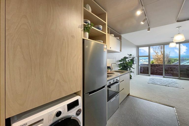 Photo of property in Vela Apartments, 112/2 Campbell Terrace, Petone, Lower Hutt, 5012