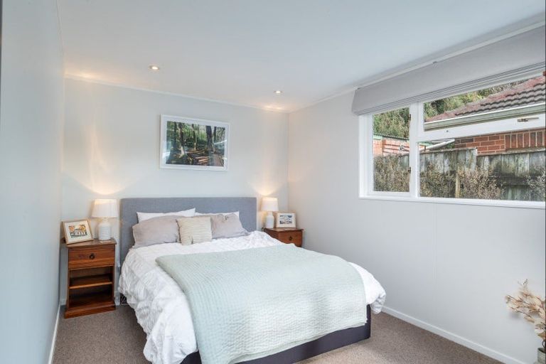 Photo of property in 124 Wyndham Road, Pinehaven, Upper Hutt, 5019