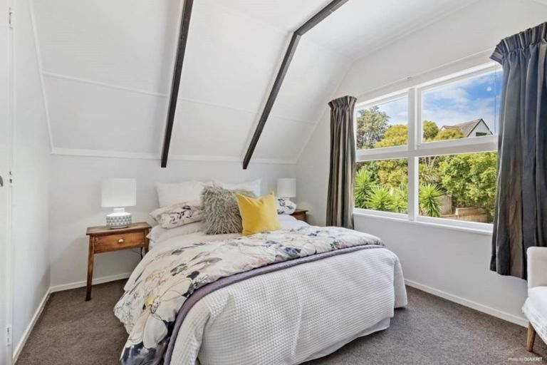 Photo of property in 77 Langana Avenue, Browns Bay, Auckland, 0630