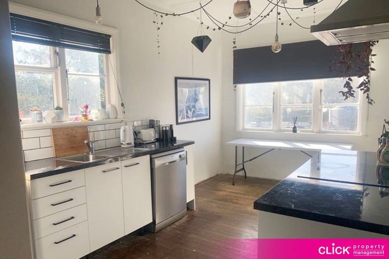 Photo of property in 3 Edinburgh Street, Green Island, Dunedin, 9018