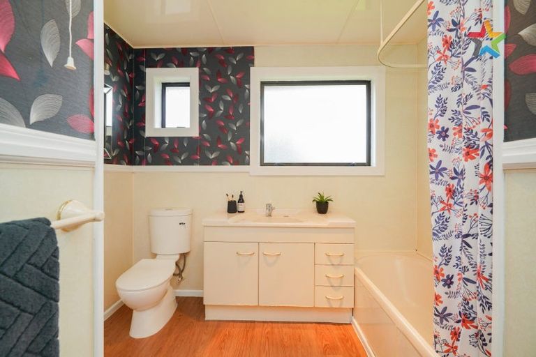 Photo of property in 13 Pine Crescent, Hargest, Invercargill, 9810