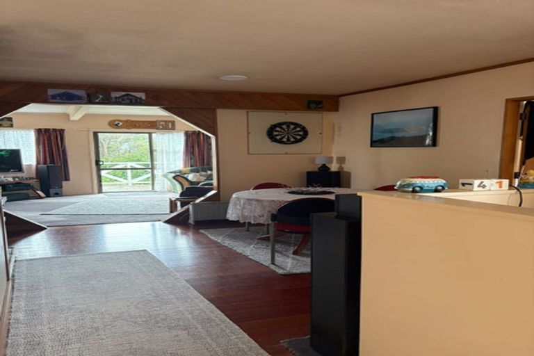 Photo of property in 26 Whanake Street, Titahi Bay, Porirua, 5022